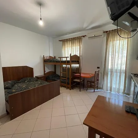 Hotel Demar